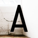 A LA MODE designs logo